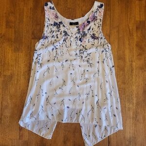 Floral Sleeveless Blouse